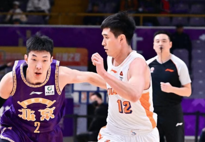 KOK百家乐-廖三宁压哨三分绝杀北控险胜福建 曾凌铉三分9中9CBA历史首人