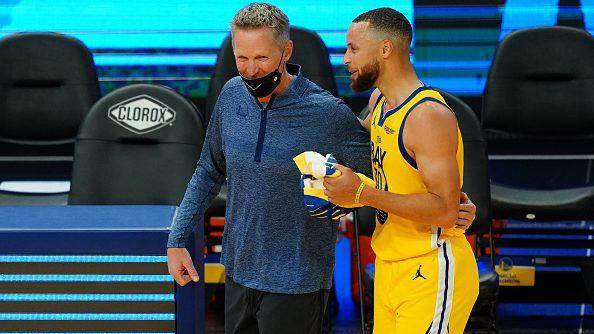 KOK体育官网-勇士季前赛五连胜收官 夏季引援再度点燃疯狂进攻